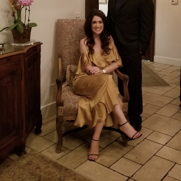 BARDOT golden dress from REVOLVE size 4 - Picture 1 of 7